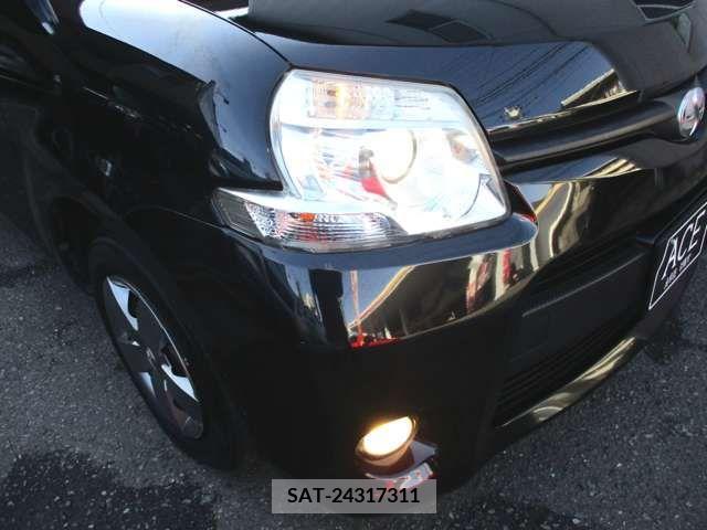 Toyota SIENTA 2013-04 217206-3
