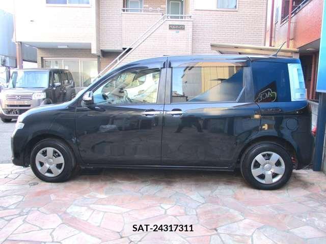 Toyota SIENTA 2013-04 217206-8