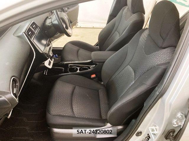 Toyota PRIUS 2018-01 217811-13