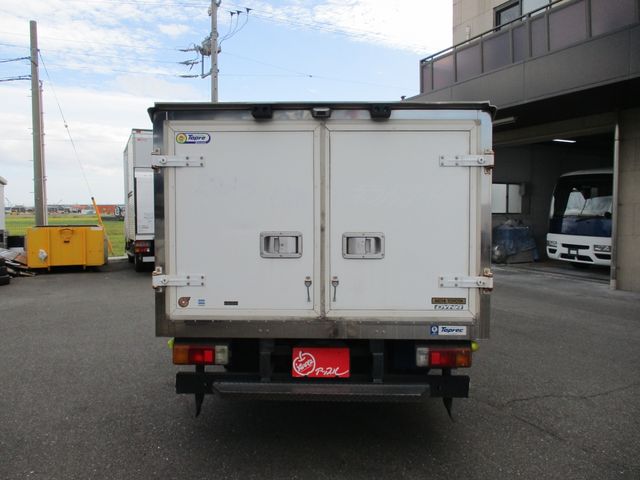 Toyota DYNA TRUCK 2013-08 14789-3
