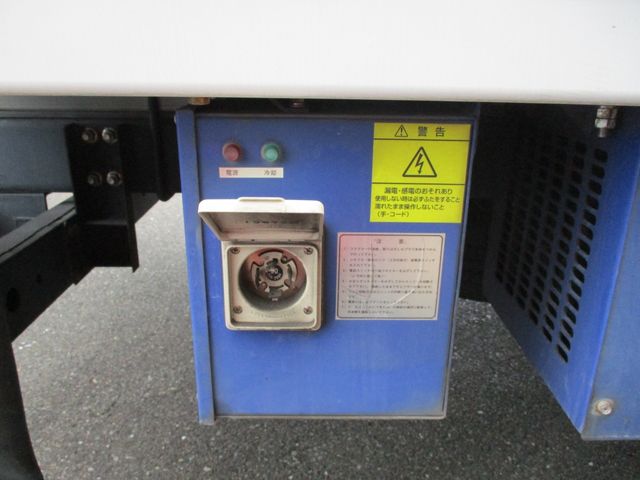 Toyota DYNA TRUCK 2013-08 14789-13