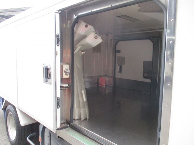 Toyota DYNA TRUCK 2013-08 14789-6