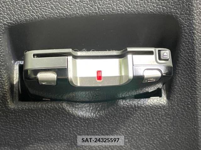 Toyota PRIUS 2016-03 366577-7