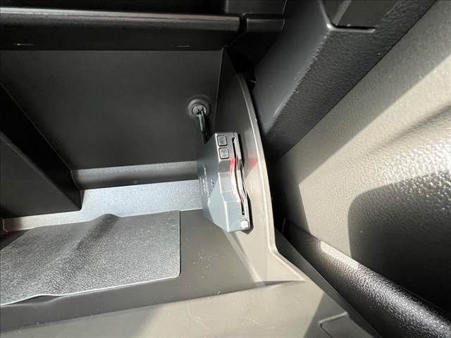 Jeep RENEGADE 2017-03 193973-18