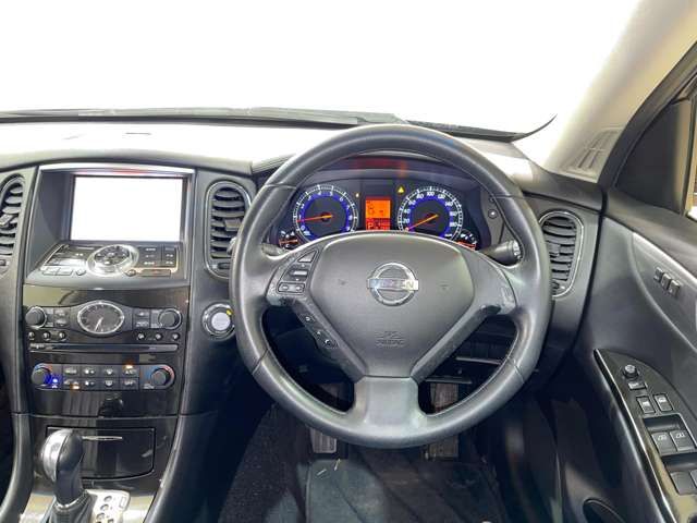 Nissan SKYLINE CROSSOVER 2009-10 2392-13