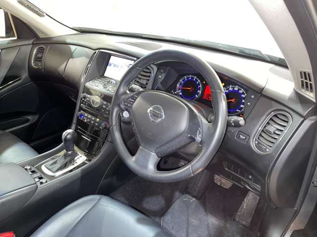 Nissan SKYLINE CROSSOVER 2009-10 2392-12