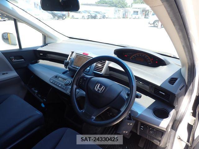 Honda FREED 2010-03 351108-1