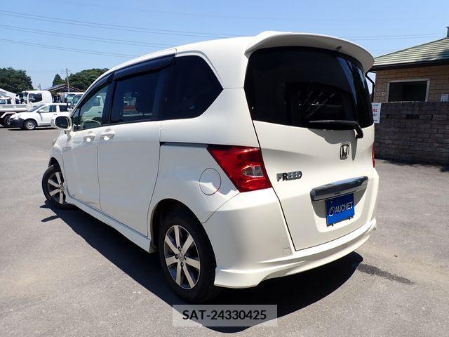 Honda FREED 2010-03 351108-2