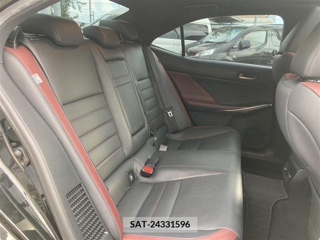 Lexus IS 2017-02 297925-14