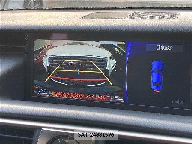 Lexus IS 2017-02 297925-12