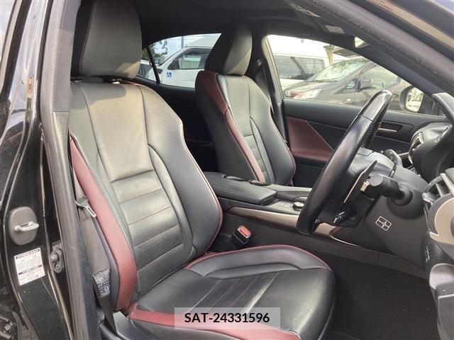 Lexus IS 2017-02 297925-8