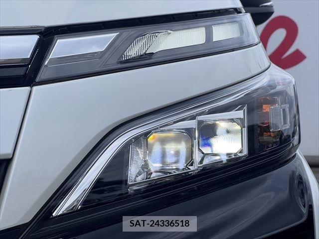 Toyota VOXY 2017-10 321533-15