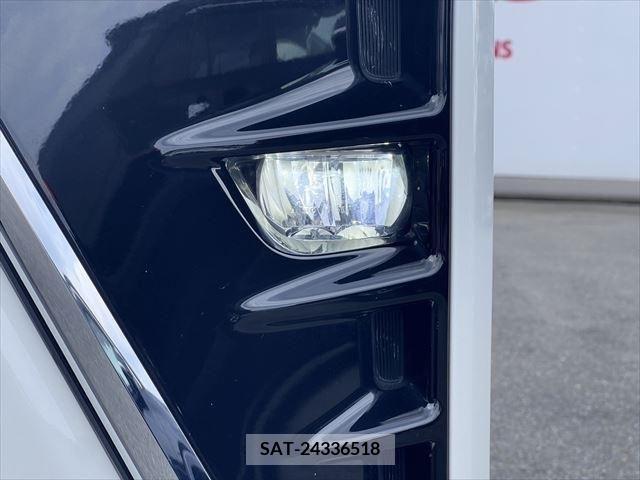 Toyota VOXY 2017-10 321533-16