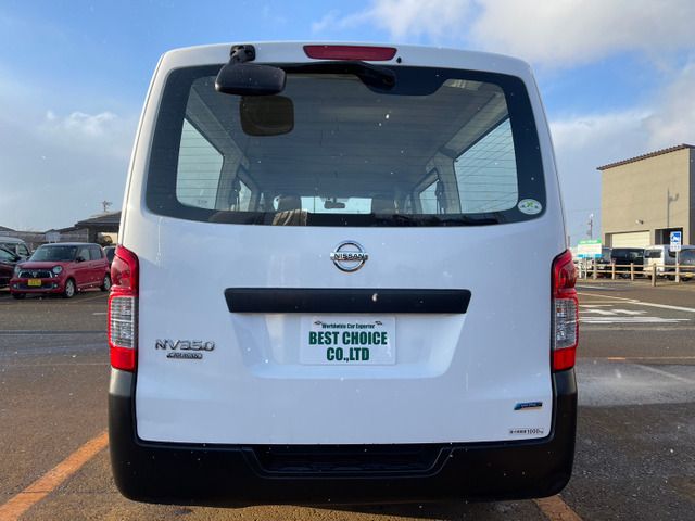 Nissan NV350 Caravan 2015-12 1378-6