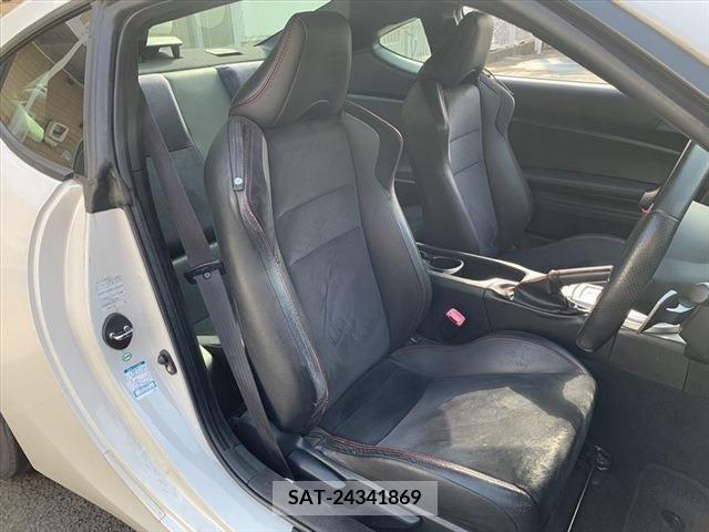 Toyota 86 2012-08 245143-18