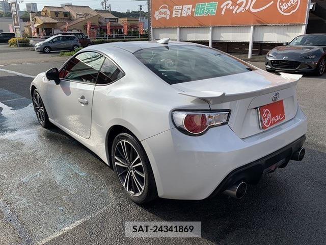 Toyota 86 2012-08 245143-6