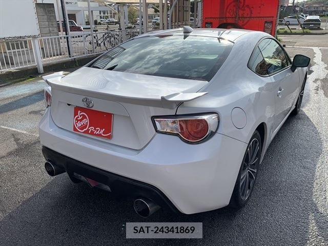 Toyota 86 2012-08 245143-4
