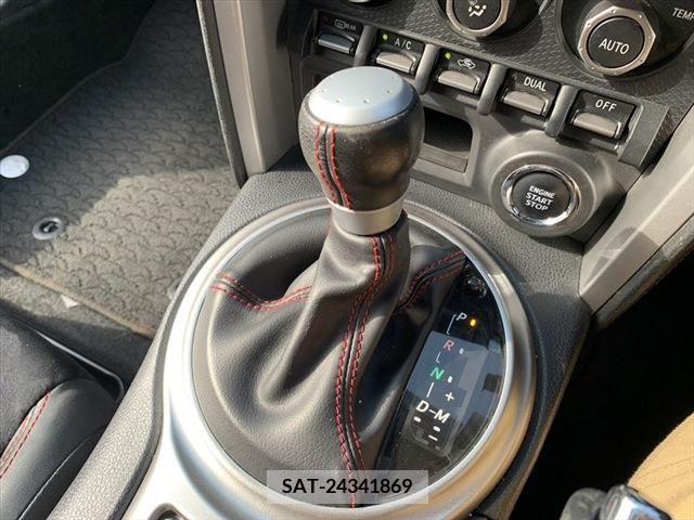 Toyota 86 2012-08 245143-24