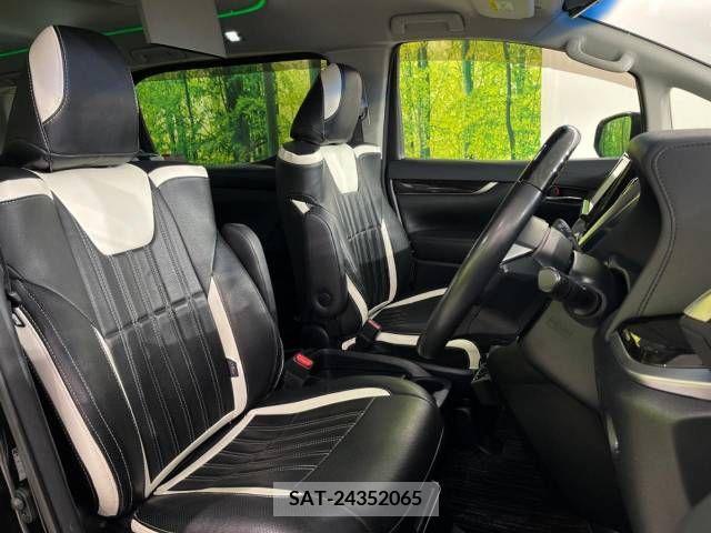 Toyota VELLFIRE 2015-03 215940-8