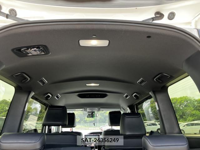 Toyota VOXY 2021-06 321702-24