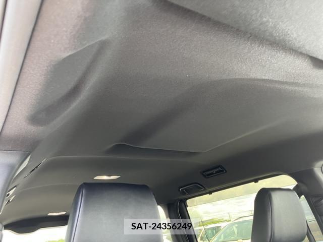 Toyota VOXY 2021-06 321702-23