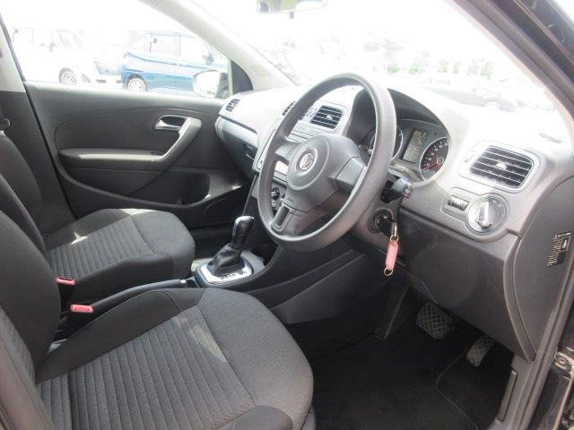 VolksWagen POLO 2011-08 4181-10