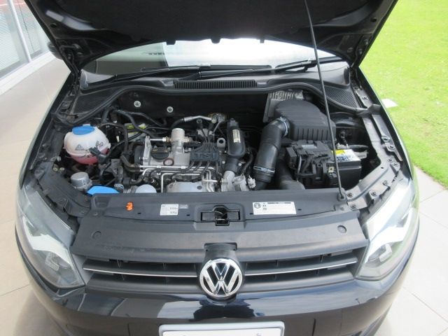 VolksWagen POLO 2011-08 4181-25