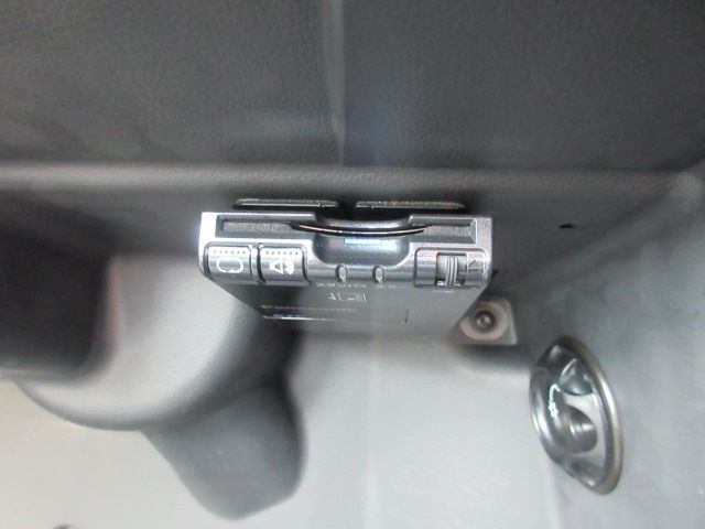VolksWagen POLO 2011-08 4181-17