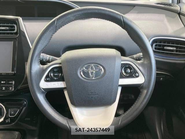 Toyota PRIUS 2016-04 282139-11