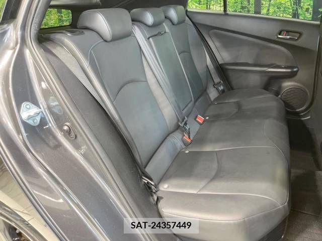 Toyota PRIUS 2016-04 282139-9