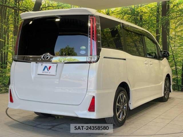 Toyota NOAH 2017-09 321536-17