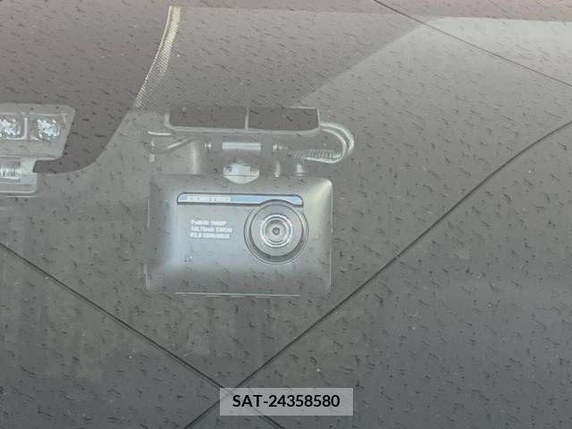 Toyota NOAH 2017-09 321536-6