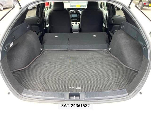 Toyota PRIUS 2016-11 282315-13