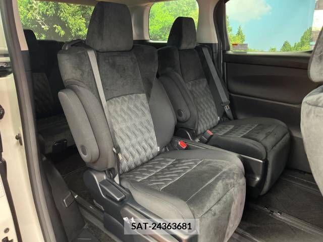 Toyota ALPHARD 2019-07 339228-12