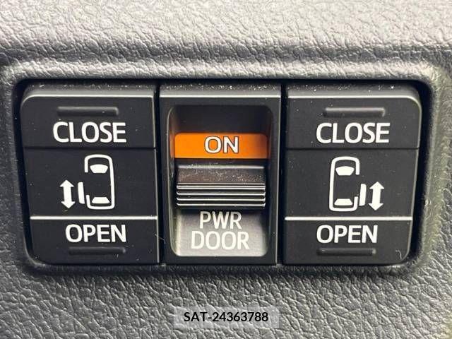 Toyota SIENTA 2020-02 227378-3