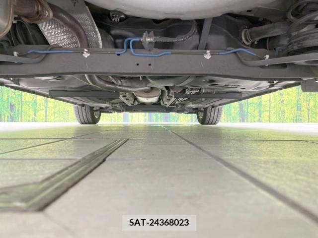 Nissan JUKE 2011-12 348578-19