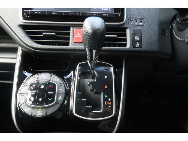 Toyota ESQUIRE 2016-07 20330-18