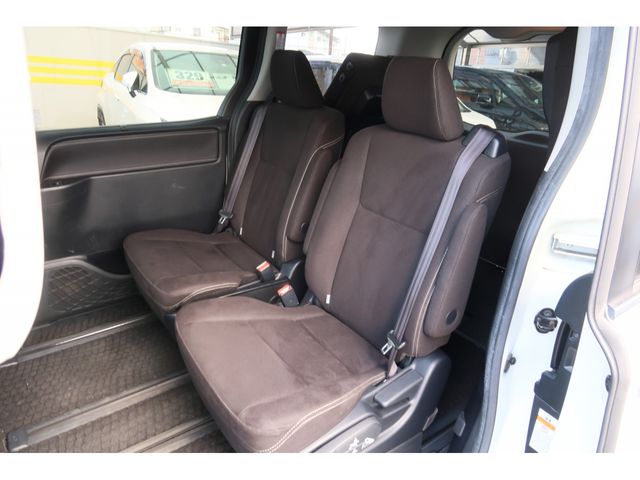 Toyota ESQUIRE 2016-07 20330-26