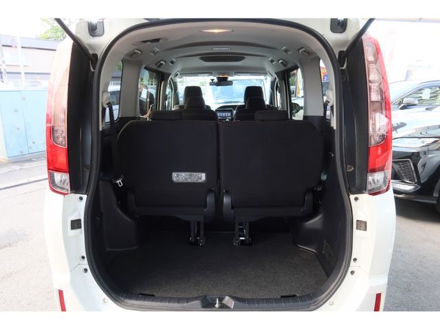 Toyota ESQUIRE 2016-07 20330-28