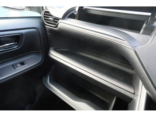 Toyota ESQUIRE 2016-07 20330-15