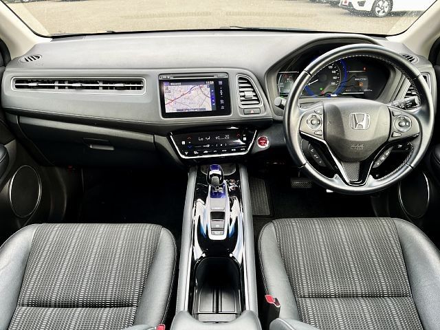 Honda VEZEL 2016-03 182144-1