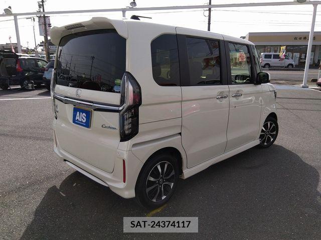 Honda N BOX CUSTOM 2017-10 279086-1