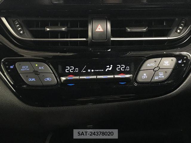 Toyota C-HR 2021-03 296215-23