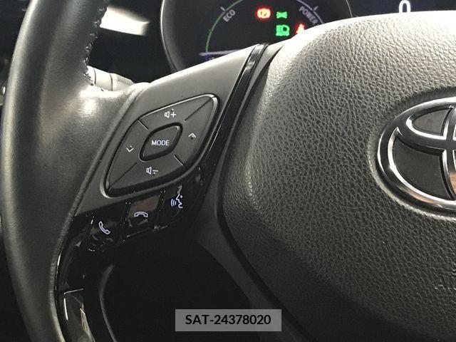 Toyota C-HR 2021-03 296215-15