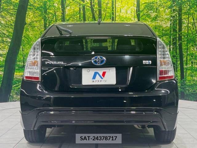 Toyota PRIUS 2011-08 393399-15
