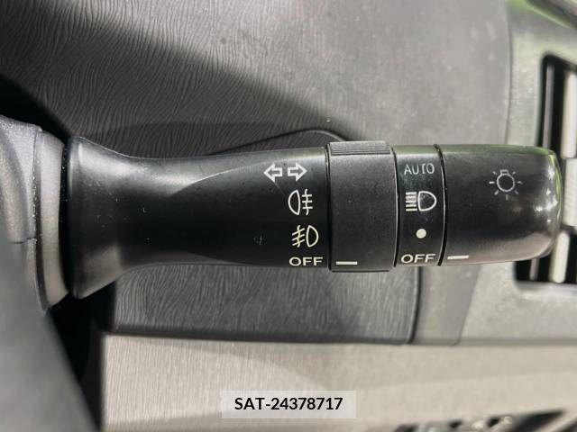 Toyota PRIUS 2011-08 393399-6