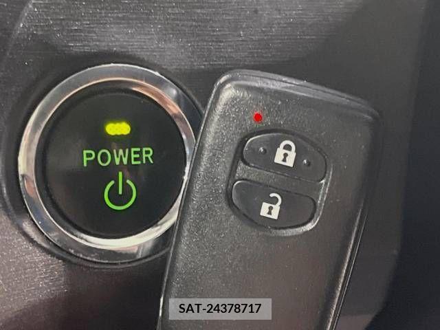 Toyota PRIUS 2011-08 393399-4
