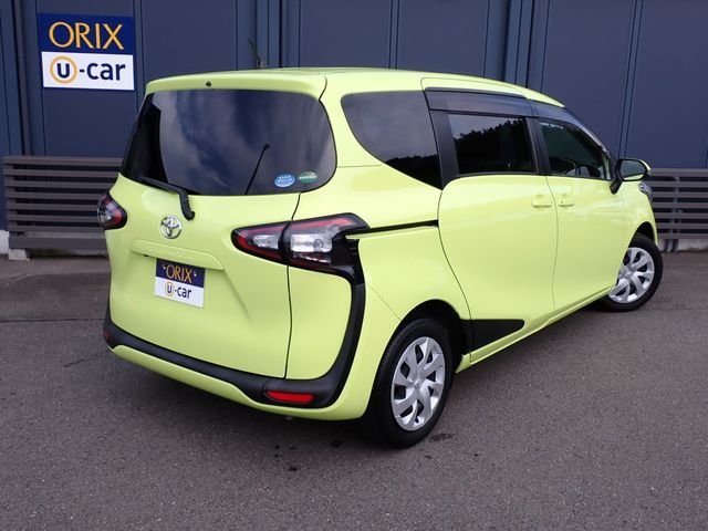 Toyota SIENTA 2016-03 12151-2