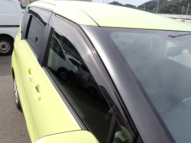 Toyota SIENTA 2016-03 12151-25