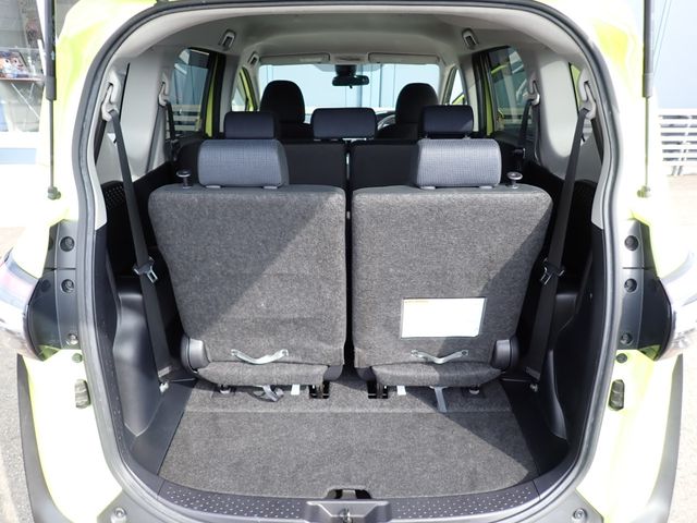 Toyota SIENTA 2016-03 12151-19